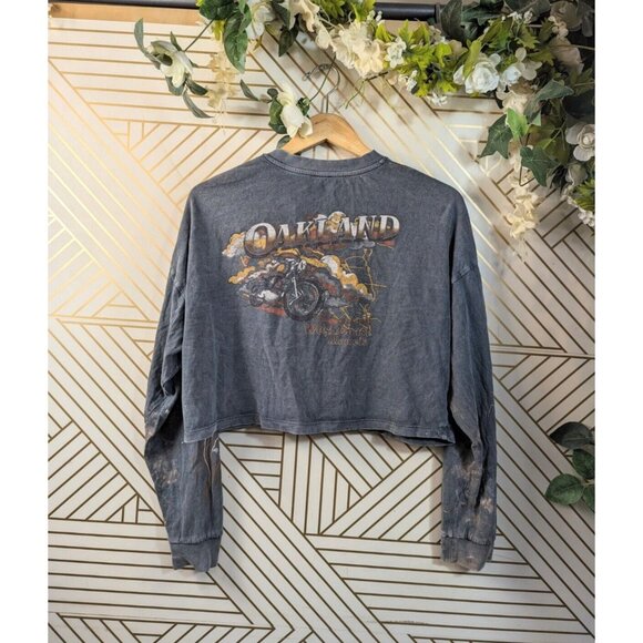 Urban Outfitters 'Oakland' Lightning Henley Tee in CHARCOAL T-Shirt Size Small? - Picture 1 of 8
